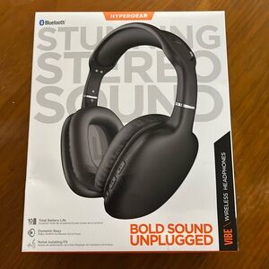 Hypergear Bluetooth wireless headphones NEW